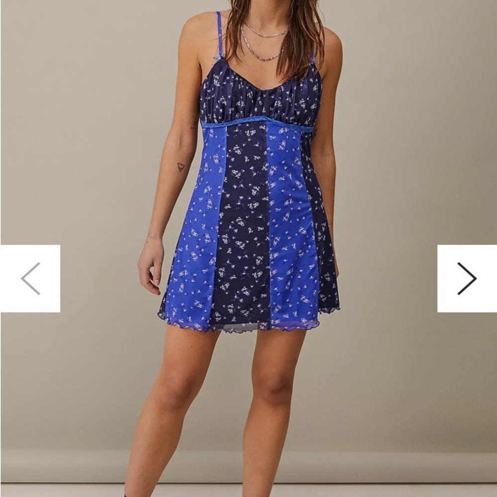 UO Blue Floral V Neck Mini Dress, Size S